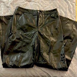 New Black Leather Woman’s pants